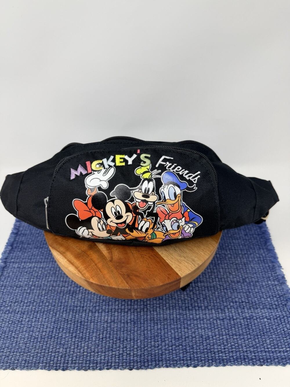 Disney Mickey Mouse and Friends Donald Duck Goofy Fanny Pack adult size Nice